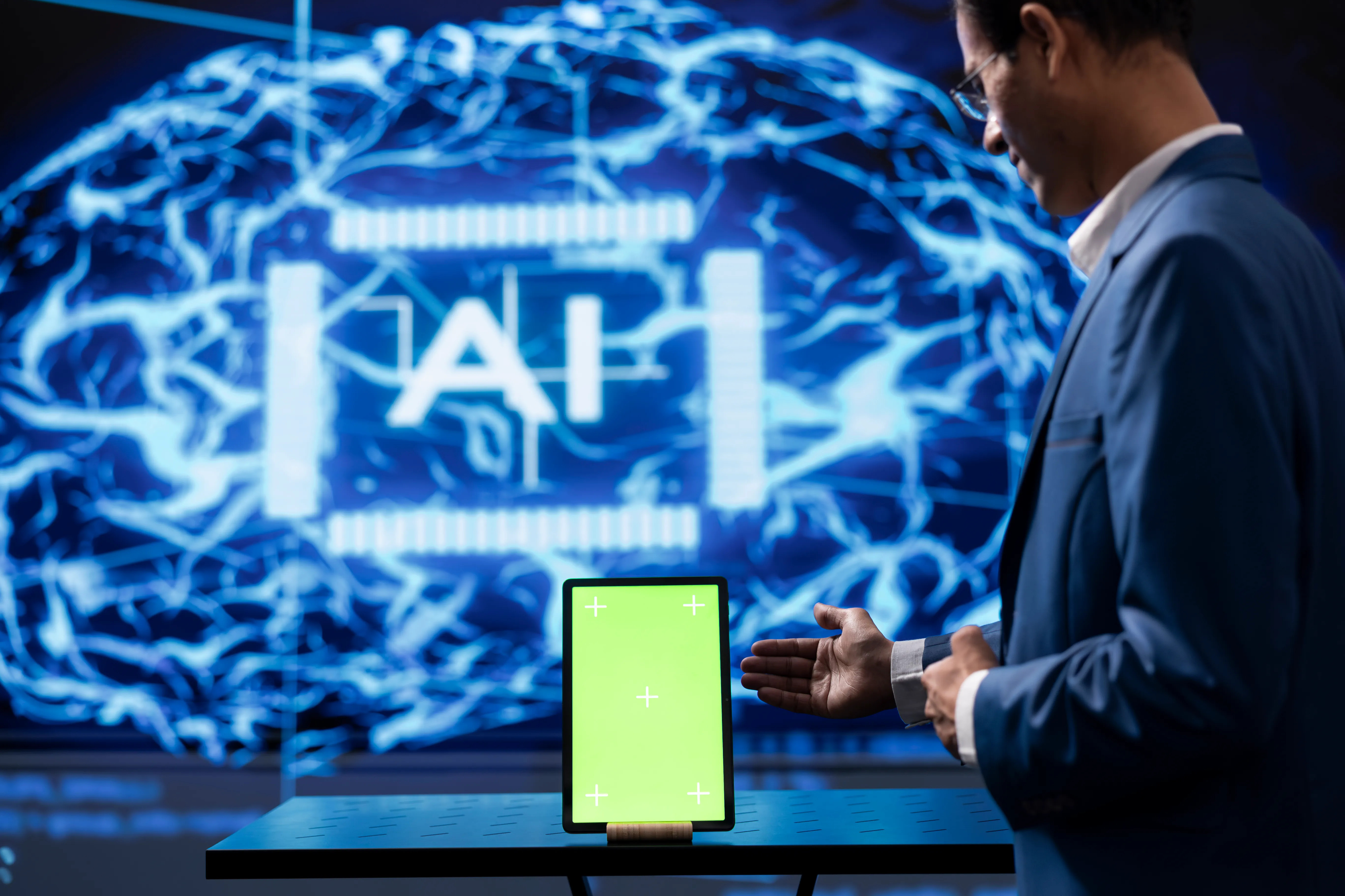 AI Personalization UAE: A Compliant, Channel-Native Playbook for Small-Business One-to-One Marketing