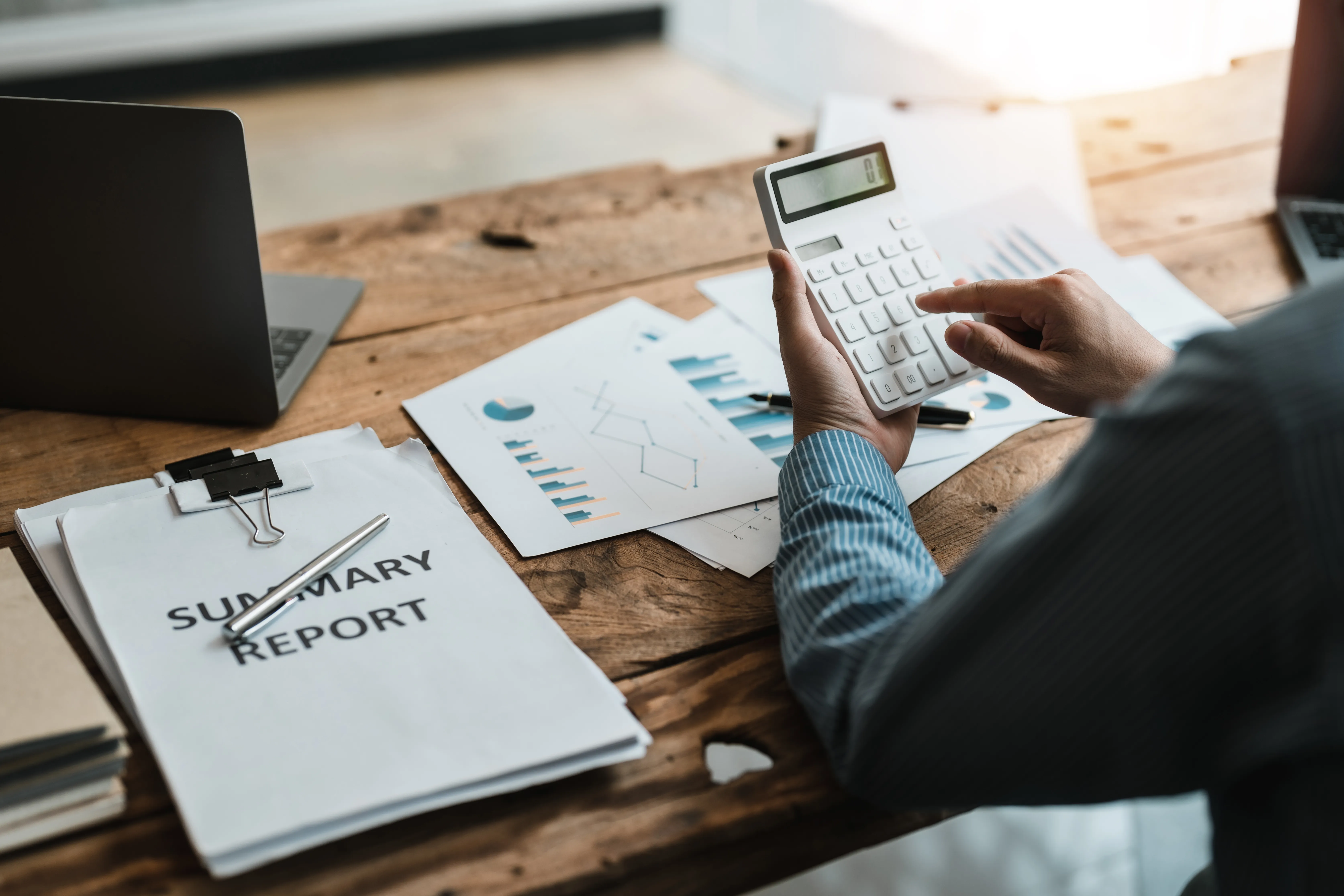 How Automated Reporting in the UAE Ends the Monday Spreadsheet for Good