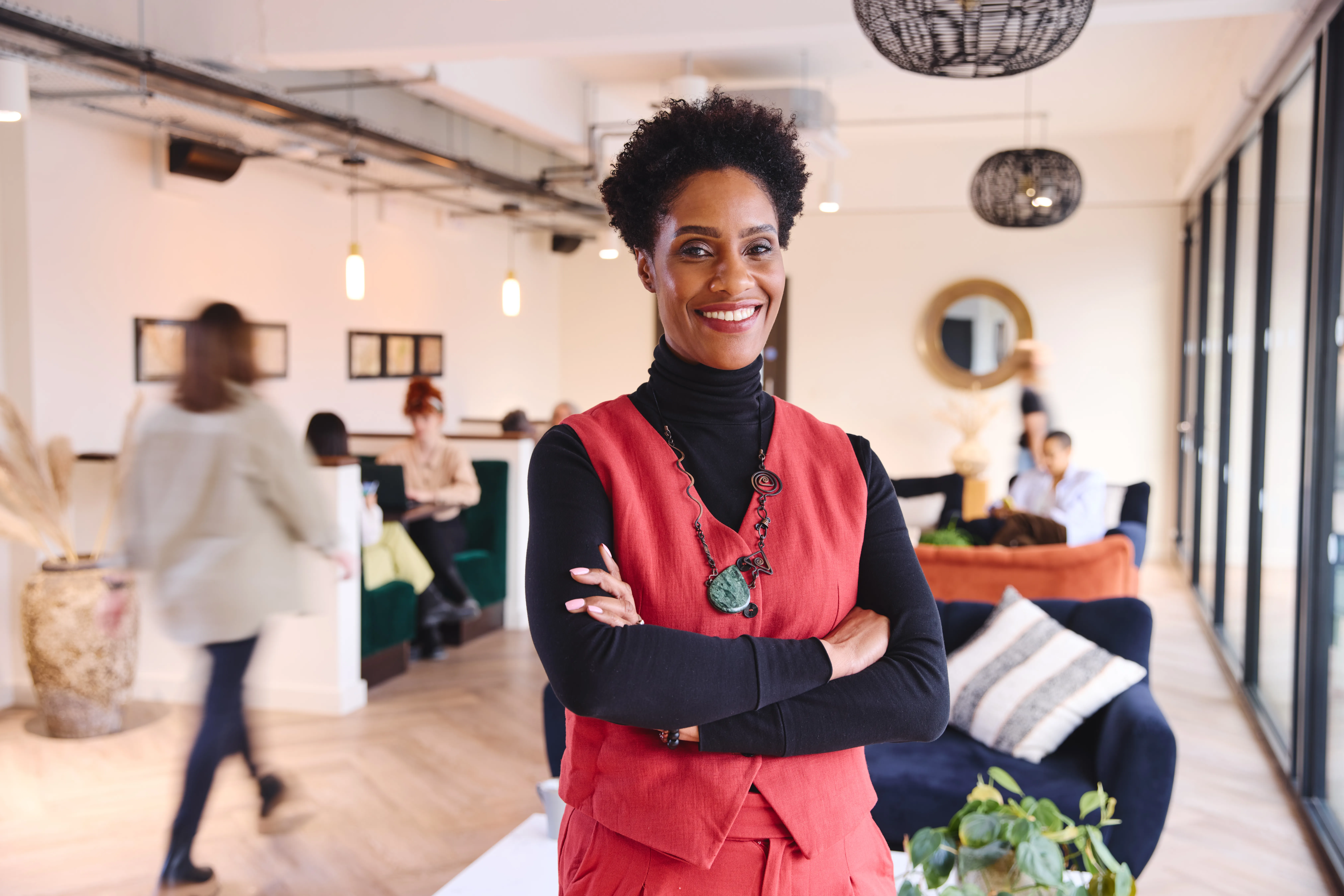 Personal Branding UAE: How Unknown Experts Build a Name Buyers Actually Trust
